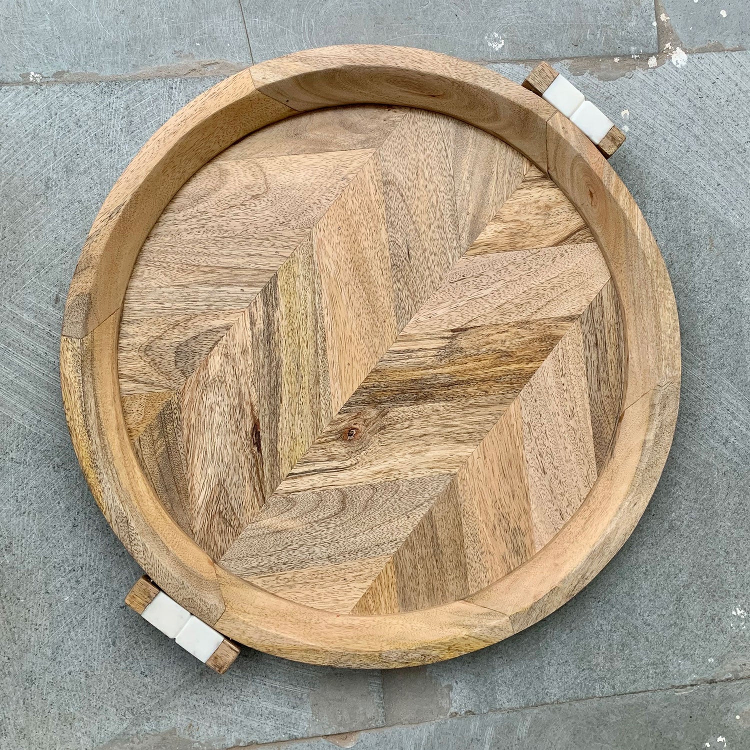 https://galeyalixdesign.com/cdn/shop/products/it-takes-two-to-mango-oversized-tray-handcrafted-mango-wood-tray-with-marble-handles-top-down-view_Galey-Alix_2048x2048.jpg?v=1662140380